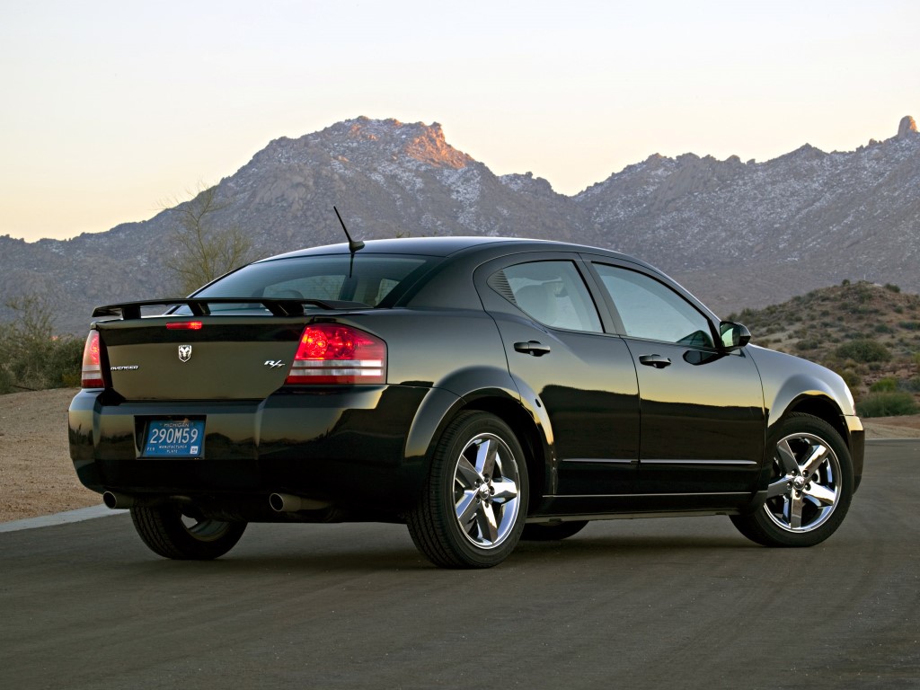 Dodge Avenger 2.7 V6 (Automático)